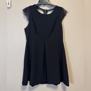 BCBGeneration black lace dress - 12